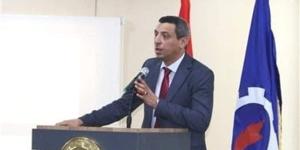 محافظ
      السويس:
      ضوابط
      للتخلص
      الآمن
      من
      المخلفات
      بالقرى
      والفنادق
      السياحية - نجد الاخبارية