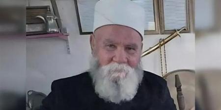 كان
      قاعد
      بيعمل
      قهوة..
      حفيدة
      الشيخ
      الدرزي
      مرهج
      شاهين
      تكشف
      تفاصيل
      العثور
      على
      جدها
      حيًا - نجد الاخبارية