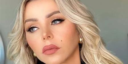إثر
      سقوط
      سقف
      قاعة
      داخل
      أحد
      الفنادق..
      إصابة
      الفنانة
      رزان
      مغربي
      ونقلها
      للمستشفى - نجد الاخبارية