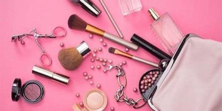 ما
      حكم
      تيَمُّم
      المرأة
      التي
      تضع
      مستحضرات
      التجميل؟..
      اعرف
      رأي
      الشرع - نجد الاخبارية