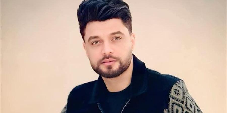 منهم
      نقيب
      الموسيقيين..
      نجوم
      الفن
      ينعون
      أحمد
      عامر
      بكلمات
      مؤثرة:
      وجعت
      قلبي
      عليك - نجد الاخبارية