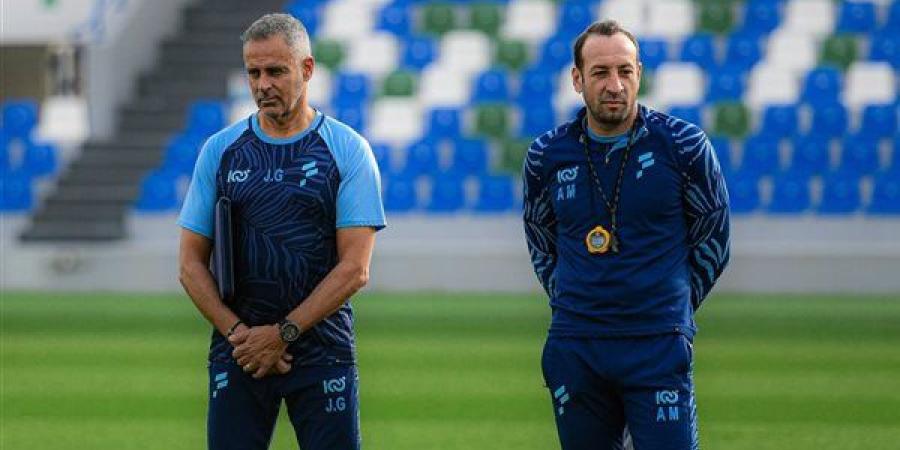 شيكابالا
      يكشف
      كواليس
      تراجع
      الزمالك
      بعد
      رحيل
      جوميز - نجد الاخبارية